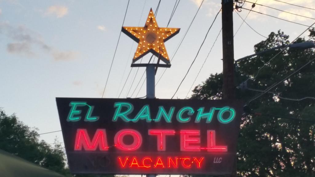 El Rancho Motel Bishop Bagian luar foto