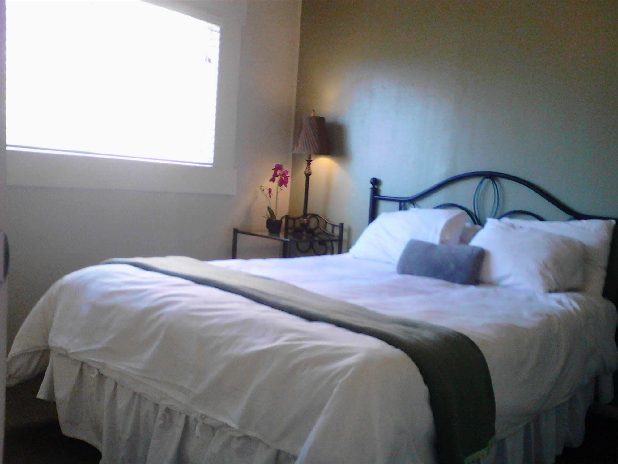 El Rancho Motel Bishop Bagian luar foto